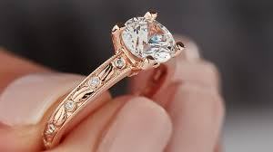 Wedding rings in dubai