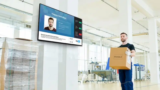 Enhancing Deskless Worker Engagement through Digital Signage Software: A Comprehensive Approach